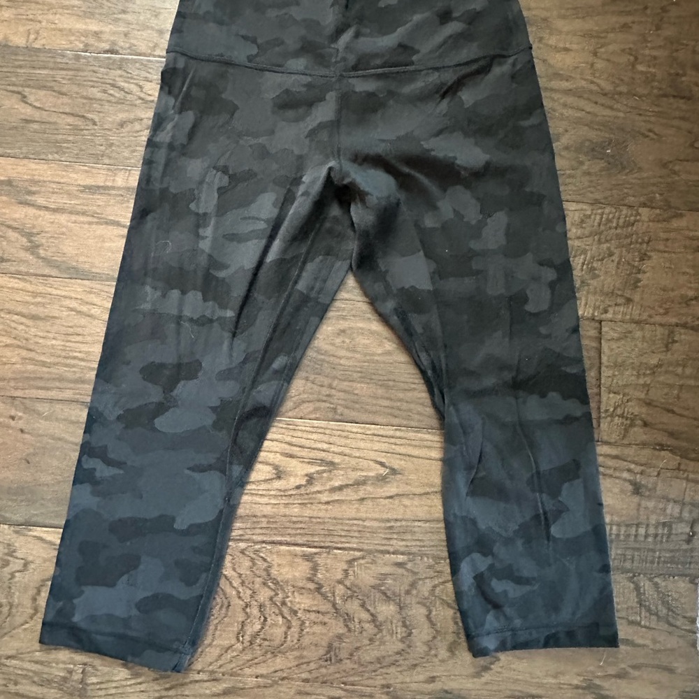 Lululemon Athletica Black and Gray Leggings High-Waisted Performance